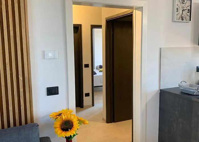 Apartment Vinci View *